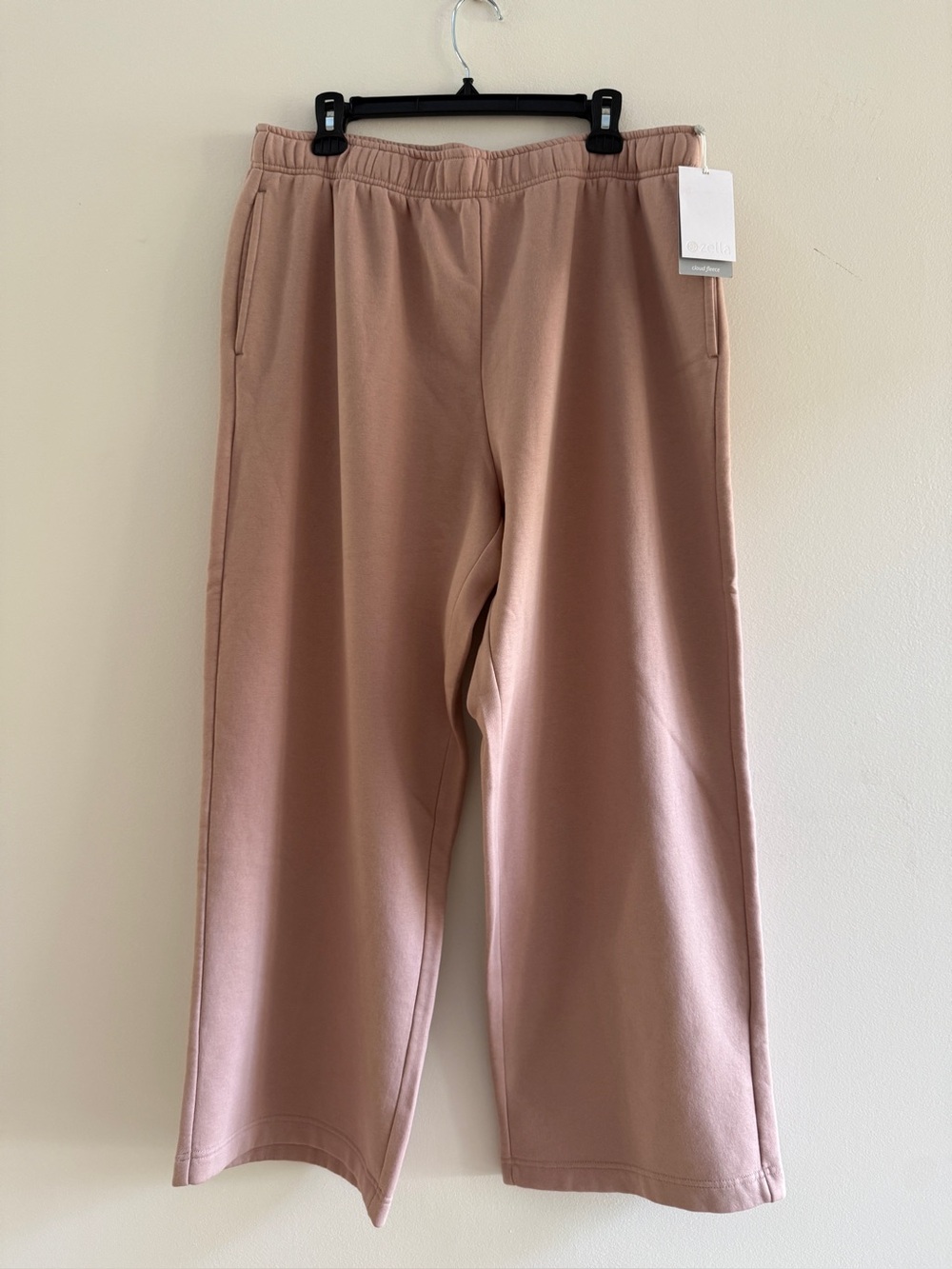 New ZELLA Cloud Fleece Sweatpants Pants Size Medium Soft Pink